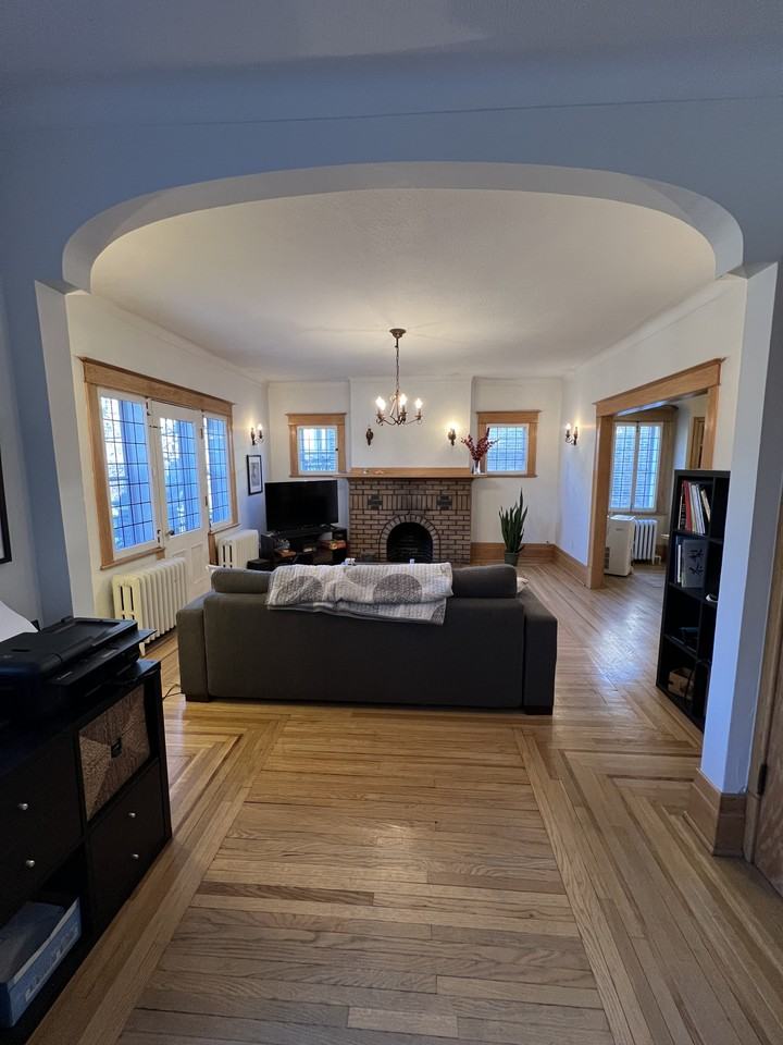 4466 Avenue d'Oxford - Photo 2 of 12