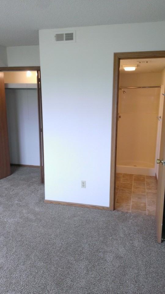 Southvale Terrace Apartments, LLC - Photo 3 of 14