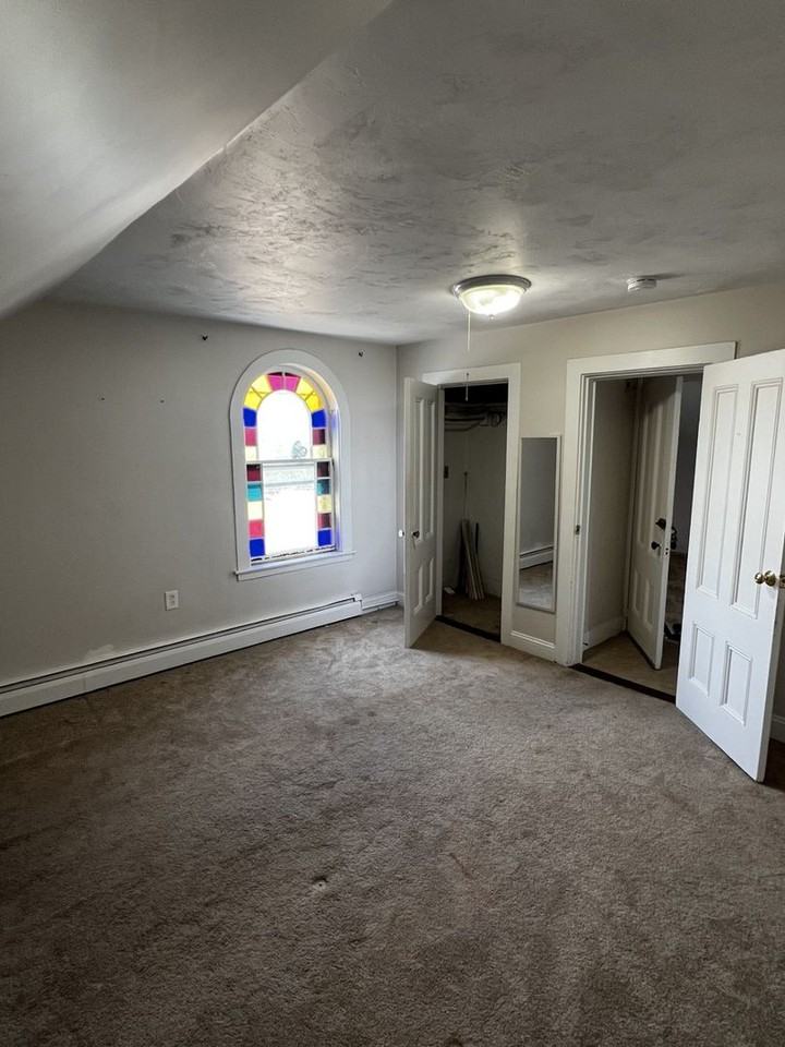 Maple Street Apartments - Photo 3 of 14