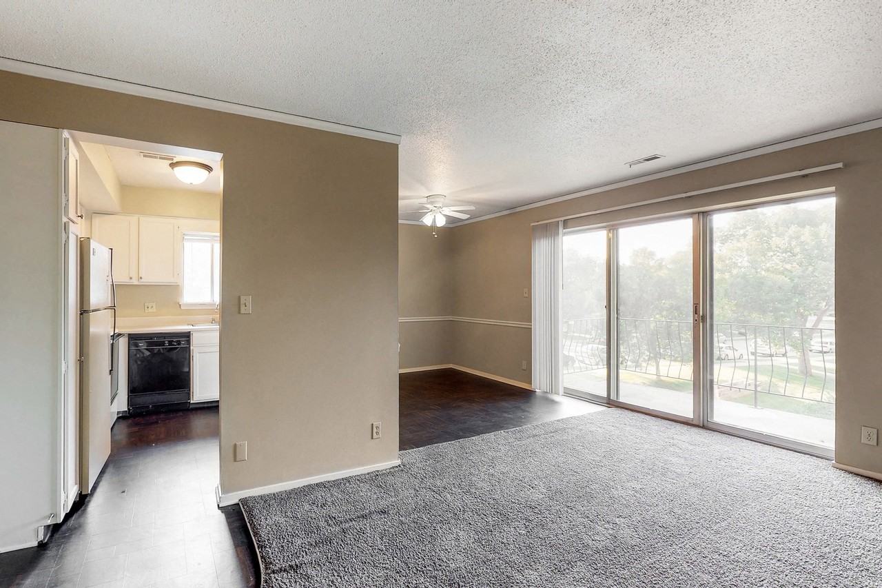 Camelot Village - Photo 5 of 41