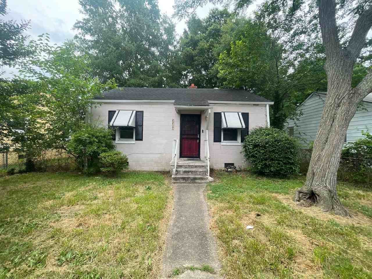 2209 N 26th St - Photo 2 of 12