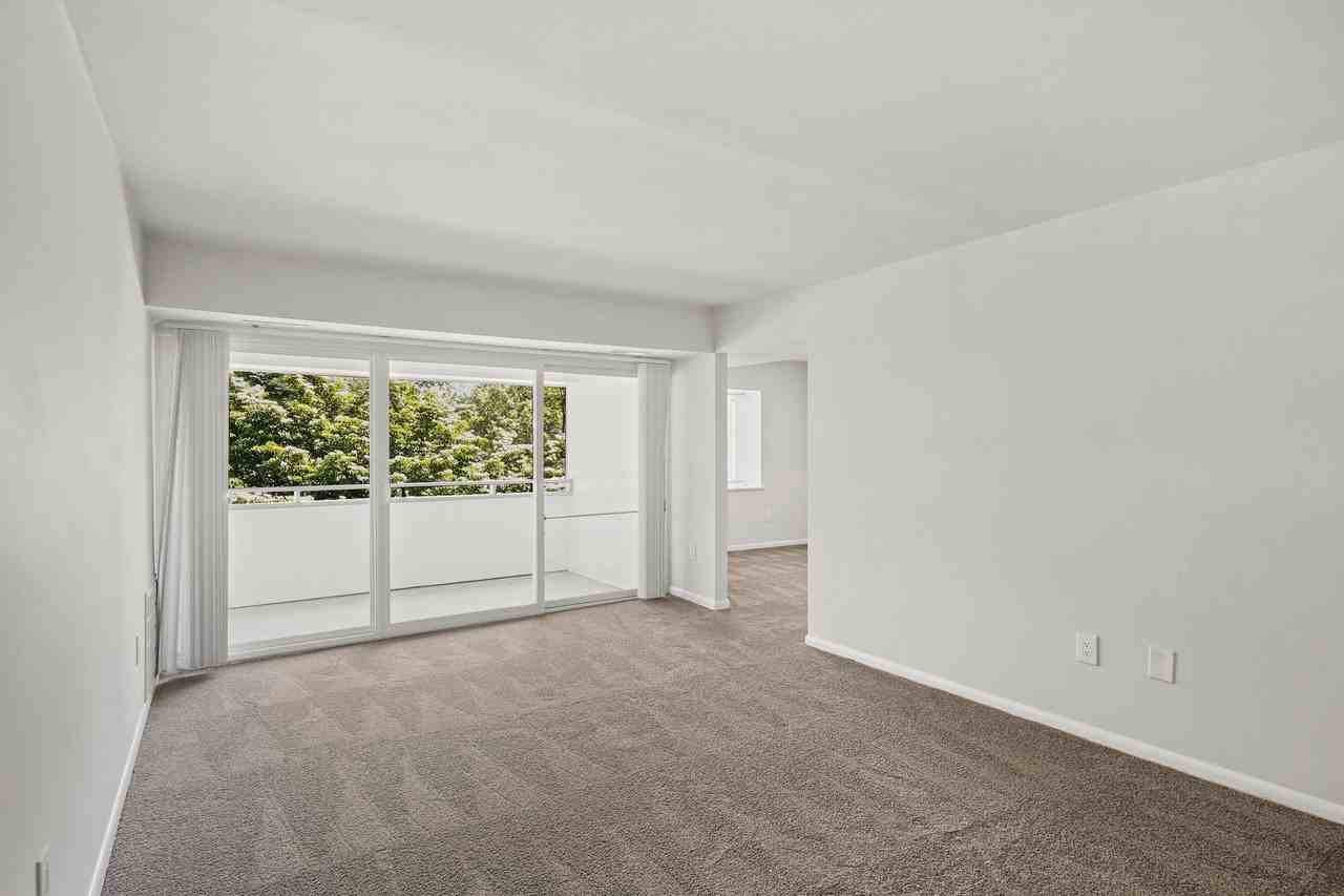 Fairway Apartments - Photo 7 of 37