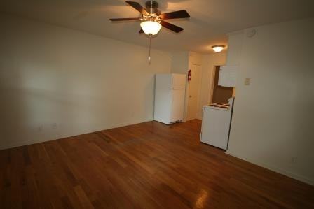 1212 W Chapel Hill St - Photo 4 of 9