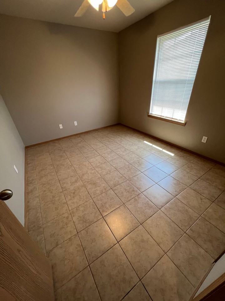 2002 Plum Creek - Photo 3 of 14