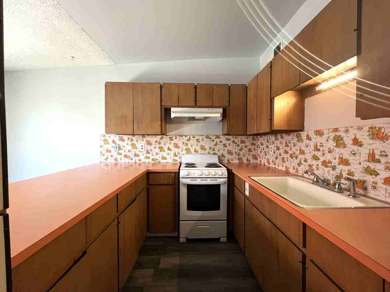 4046 California Ave - Photo 6 of 12