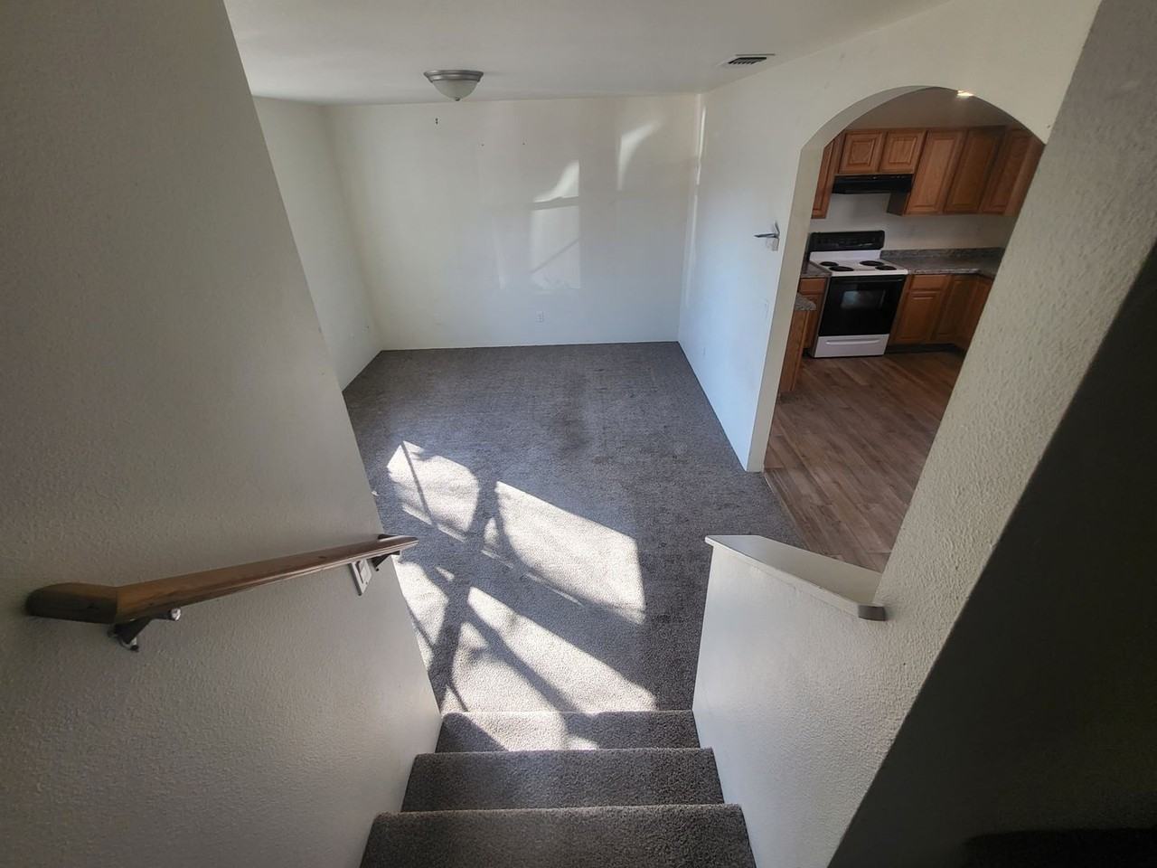 FH2218 - Photo 3 of 9