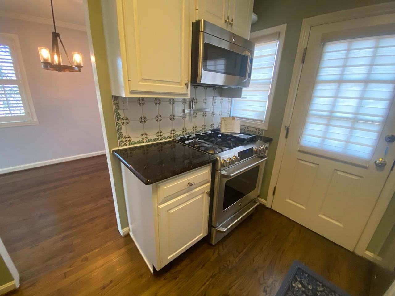 22 Mount Vernon Ave - Photo 7 of 35