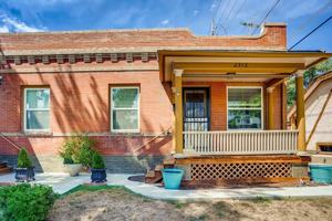 featured image of 2315 E 5th Ave