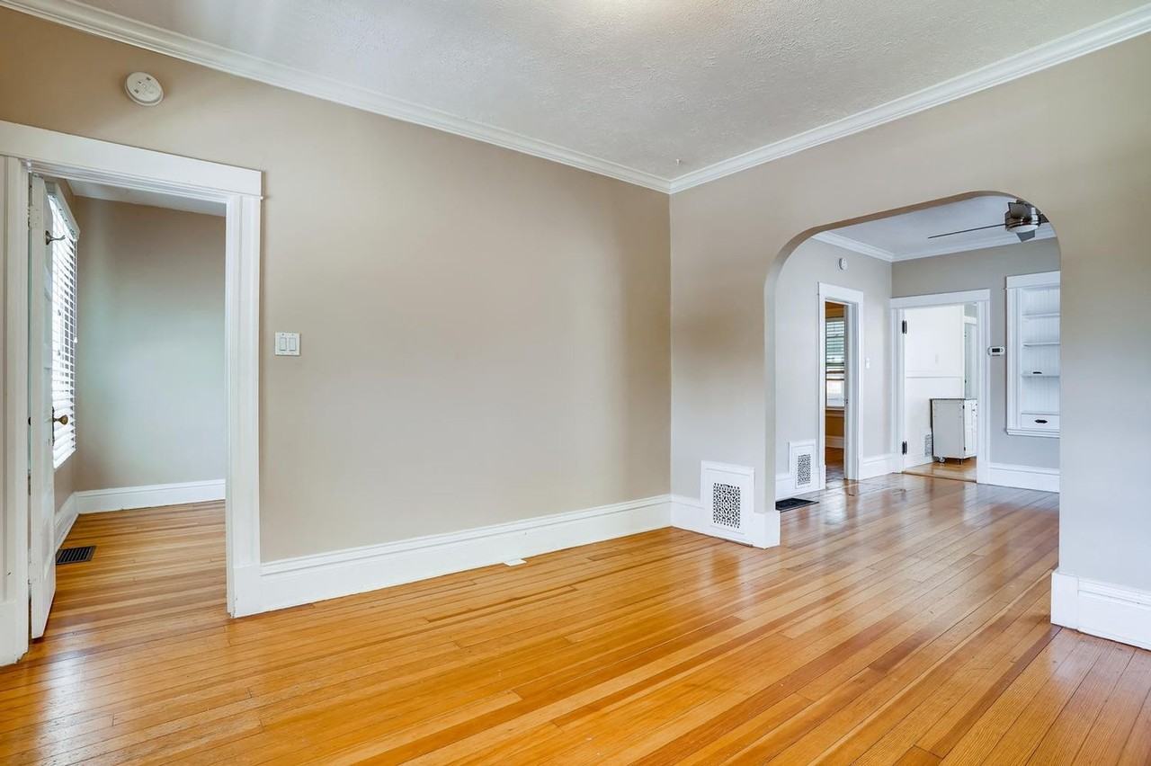 2315 E 5th Ave - Photo 4 of 11