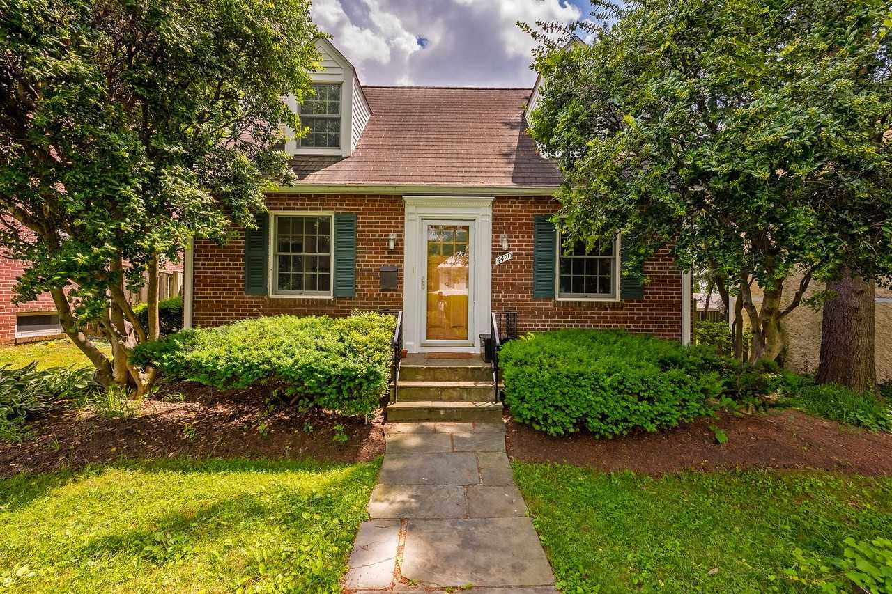 4420 Alton Pl Nw ##Nw - Photo 3 of 43