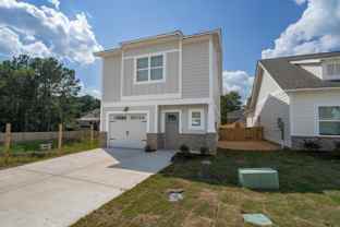 127 Hampton Cir - Photo 1 of 1