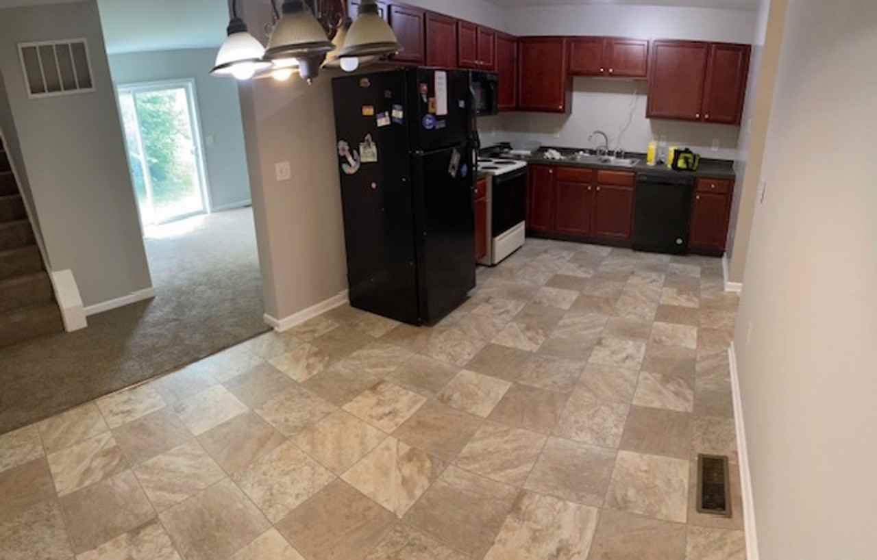 208 Red Cedar Ln - Photo 3 of 12