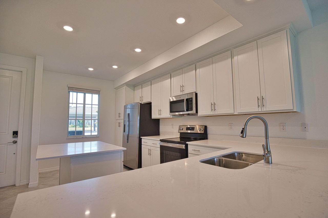 12280 Wellen Golf St #104 - Photo 6 of 25