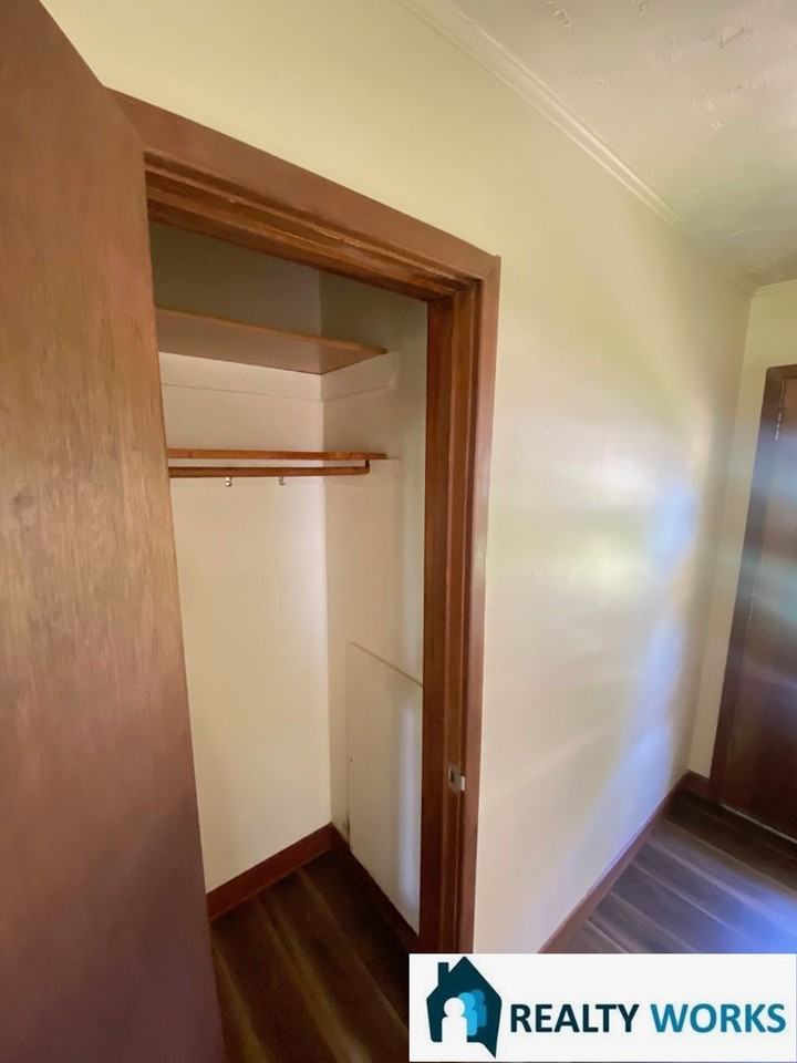 W Zeamer Street - Photo 3 of 16