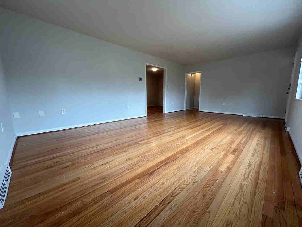 814 N Saint Lucas St - Photo 3 of 19