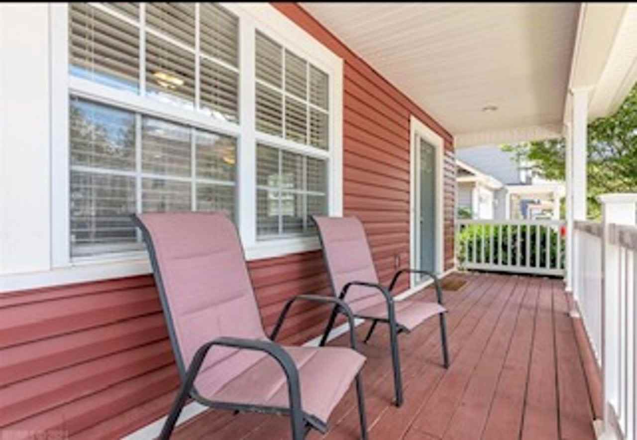 1712 Aden Ln - Photo 3 of 25