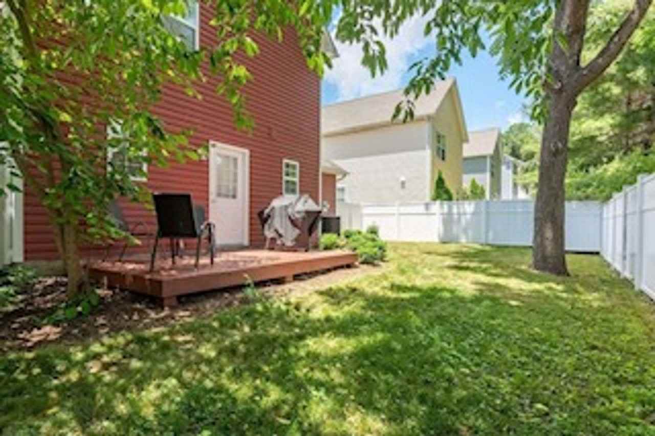 1712 Aden Ln - Photo 5 of 25