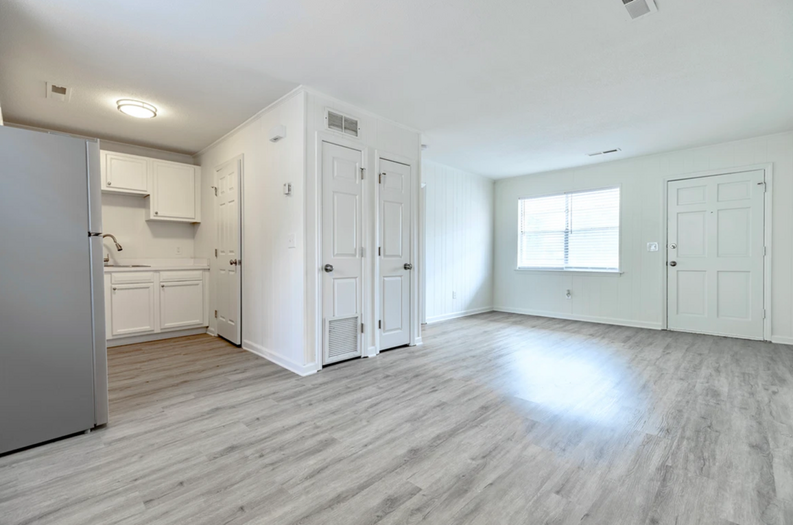 Avalon Hall Apartments - Photo 2 of 7