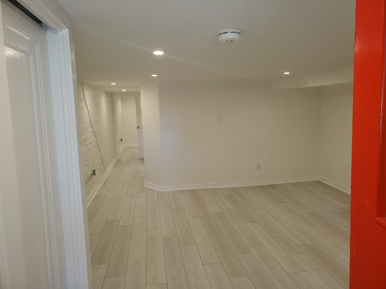 1228 Lansdowne Avenue - Photo 4 of 18