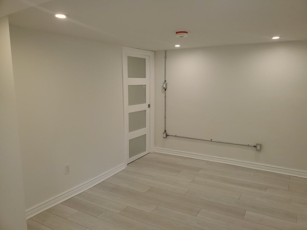 1228 Lansdowne Avenue - Photo 7 of 18