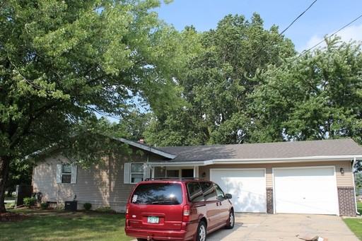 5852 Glenmoor Dr SE - Photo 2 of 2