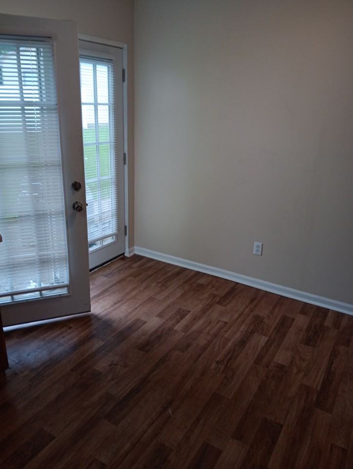 304 Hollingsworth Ave #HN - Photo 7 of 20