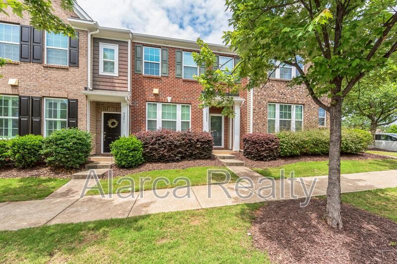 8285 Viewpoint Ln - Photo 2 of 22