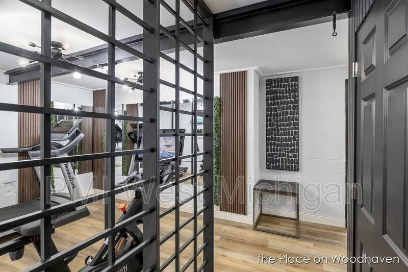 8444 Woodhaven Dr Sw #9 - Photo 5 of 25