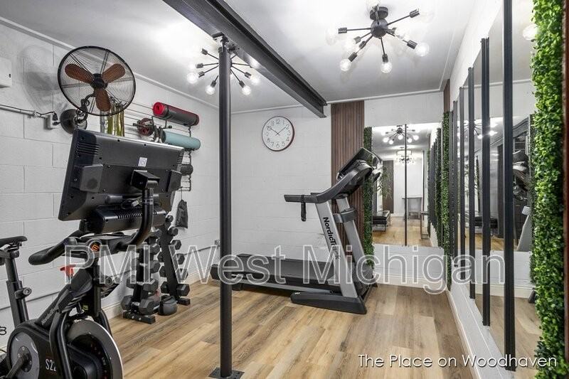 8444 Woodhaven Dr Sw #9 - Photo 6 of 25