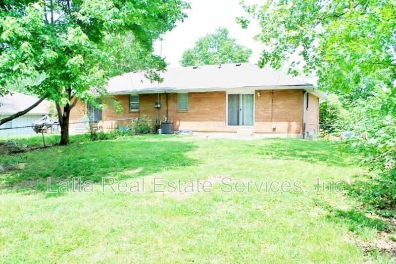 1106 Sw Sunset St - Photo 2 of 11