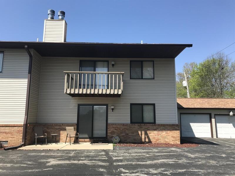 222 Shoreline Dr - Photo 2 of 20