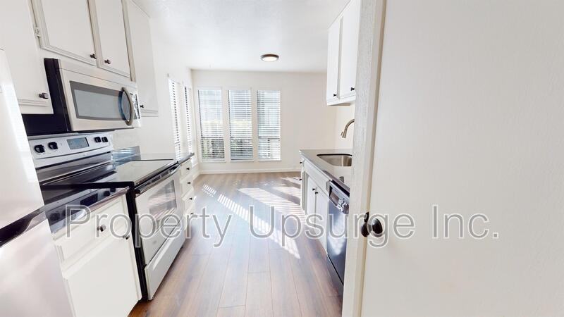 855 Lakeside Dr #1 - Photo 4 of 16