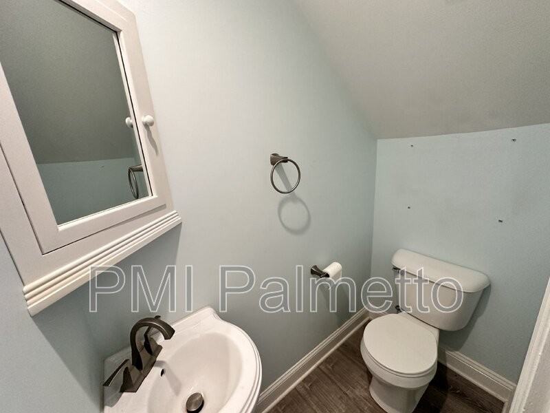 304 Princess St - Photo 5 of 23