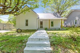 300 W Railroad St - Photo 1 of 1