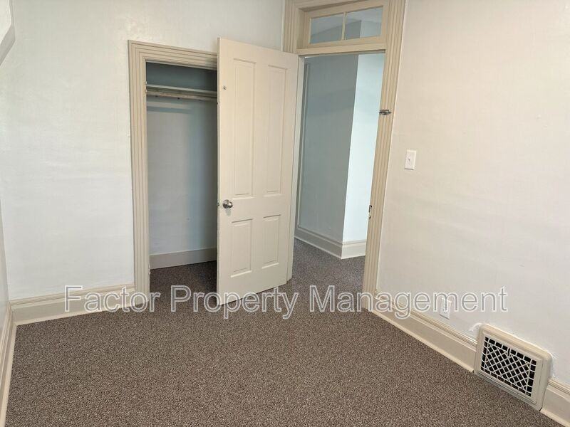 210 S 4th St - Photo 6 of 10