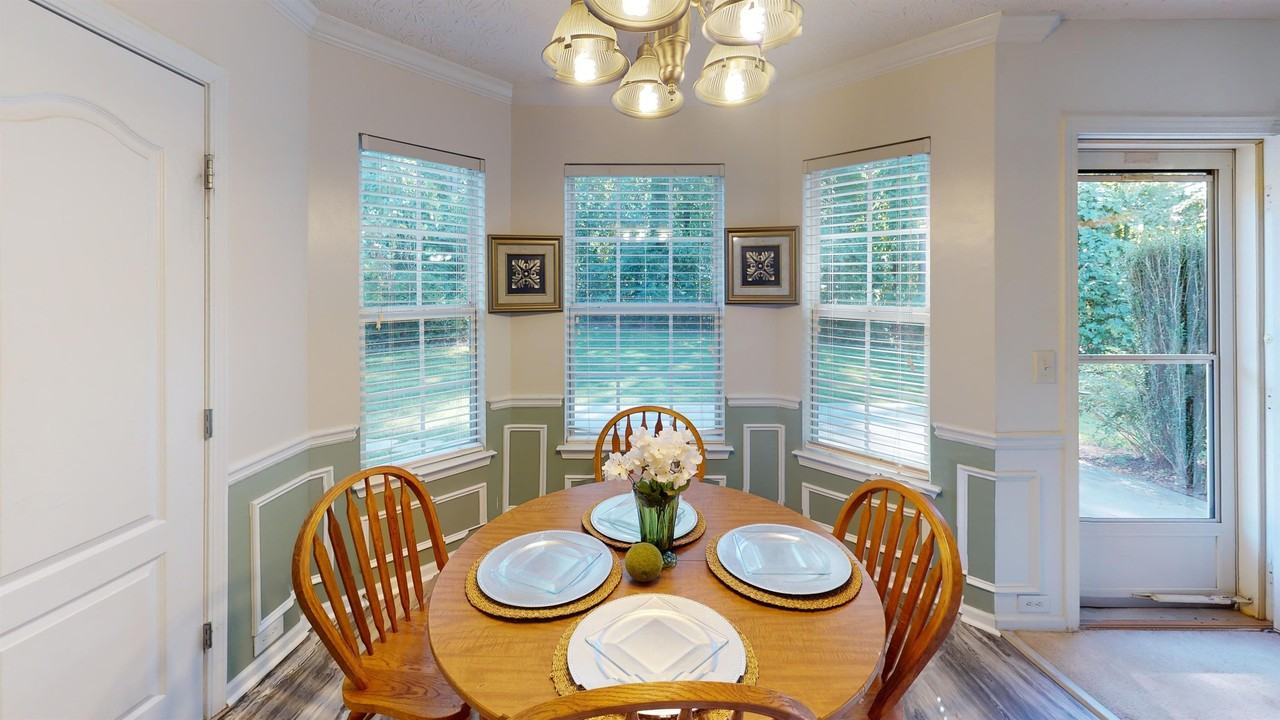 620 Blueangel Drive - Photo 3 of 10