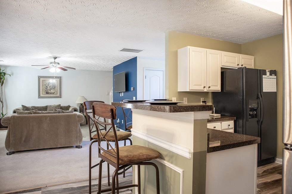 620 Blueangel Drive - Photo 5 of 10