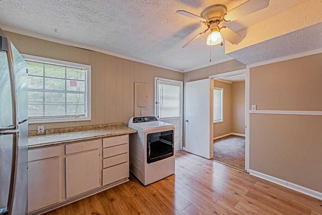 5326 Heather Lane - Photo 6 of 18