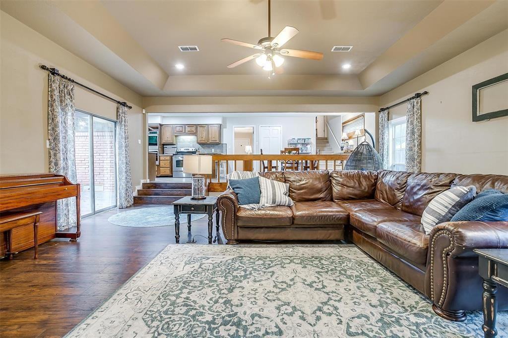 1317 Killian Drive - Photo 2 of 9