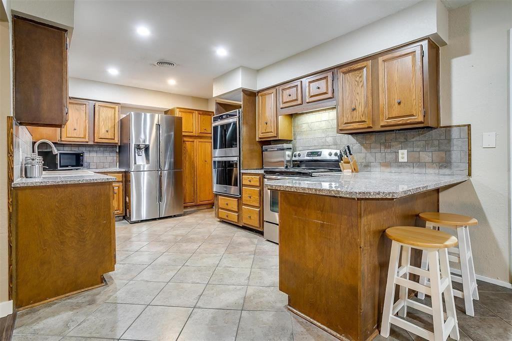 1317 Killian Drive - Photo 5 of 9