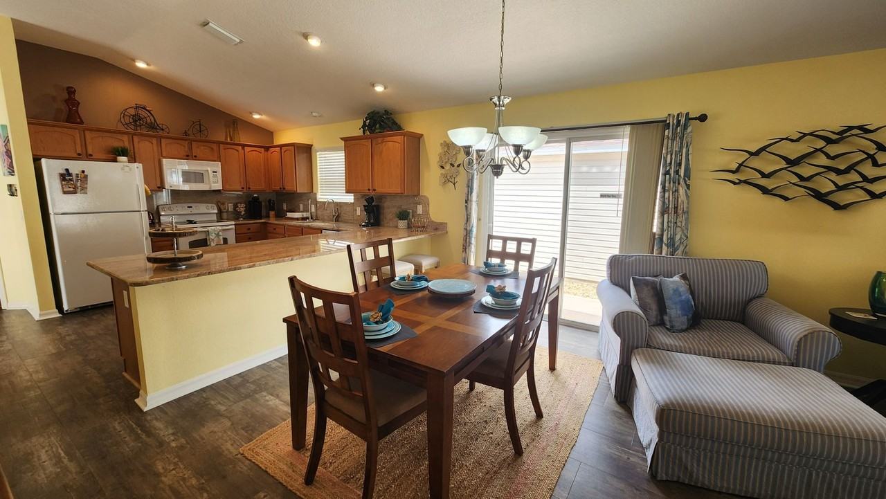 2447 Dundee Ter - Photo 2 of 16