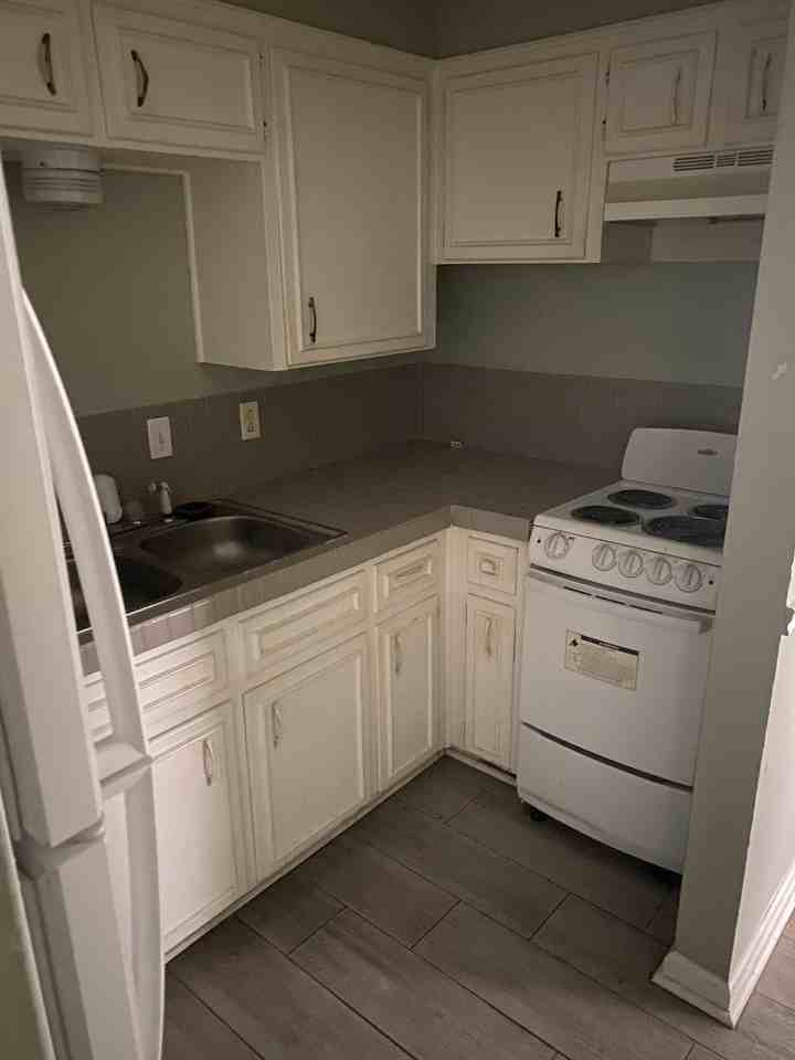 1006 North 4th Street - Photo 3 of 18