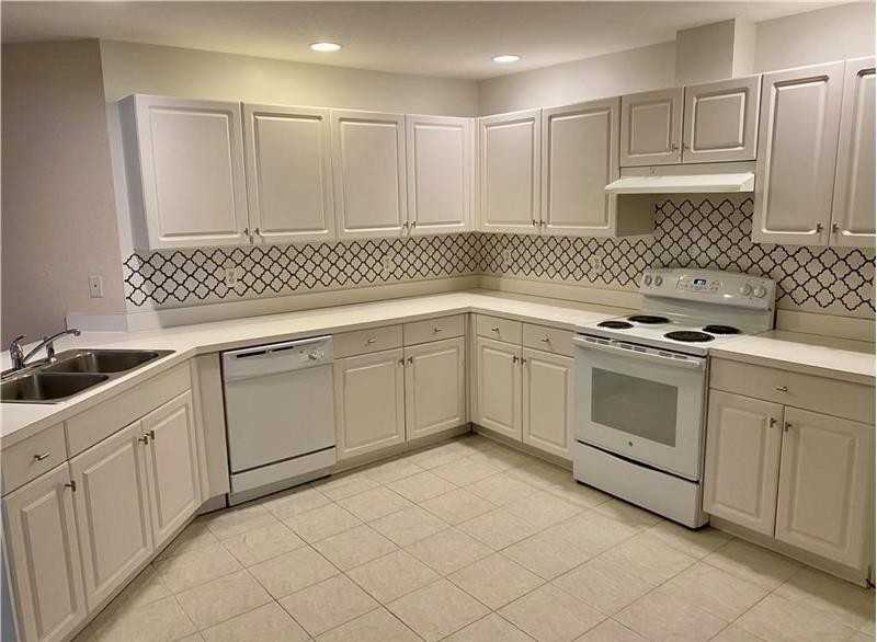 12349 Londonderry Ln - Photo 5 of 9