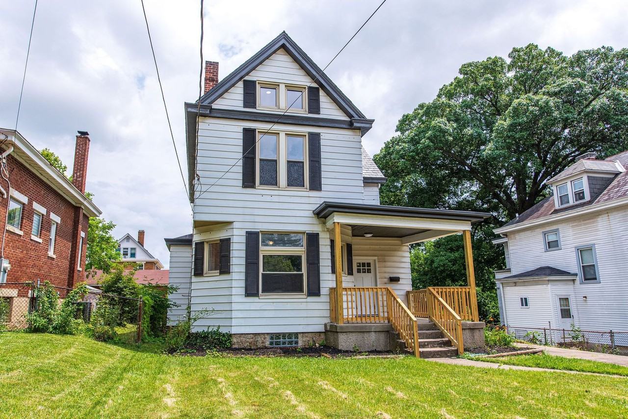 3740 Carson Ave - Photo 2 of 50