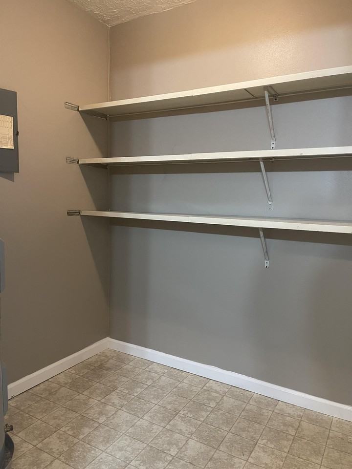 116 W. Zupan - Photo 7 of 12