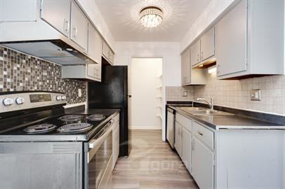 3071-3081 Benchwood Road - Photo 2 of 8