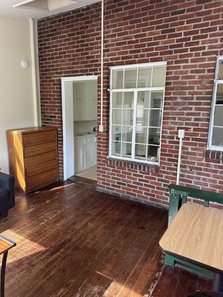 7 South Washington Street - Photo 2 of 15