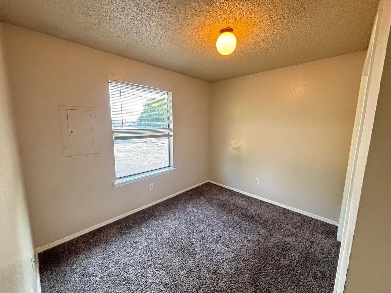 3509 North Nesbitt Ave - Photo 6 of 11