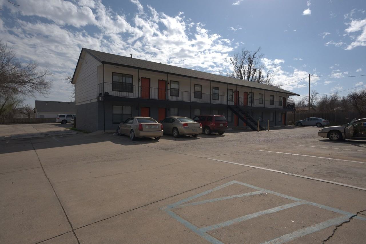 3509 North Nesbitt Ave - Photo 7 of 11