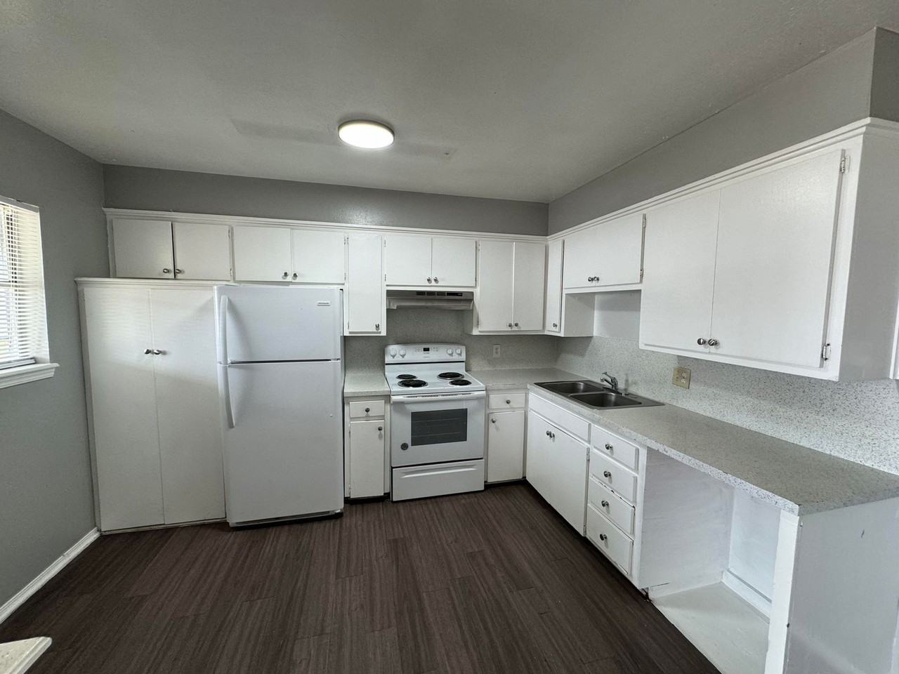 The Pointe - Photo 3 of 25